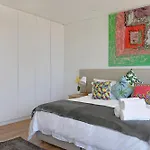 Modern Designer Penthouse With Panoramic Views Amanda