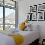 Modern Designer Penthouse With Panoramic Views Amanda