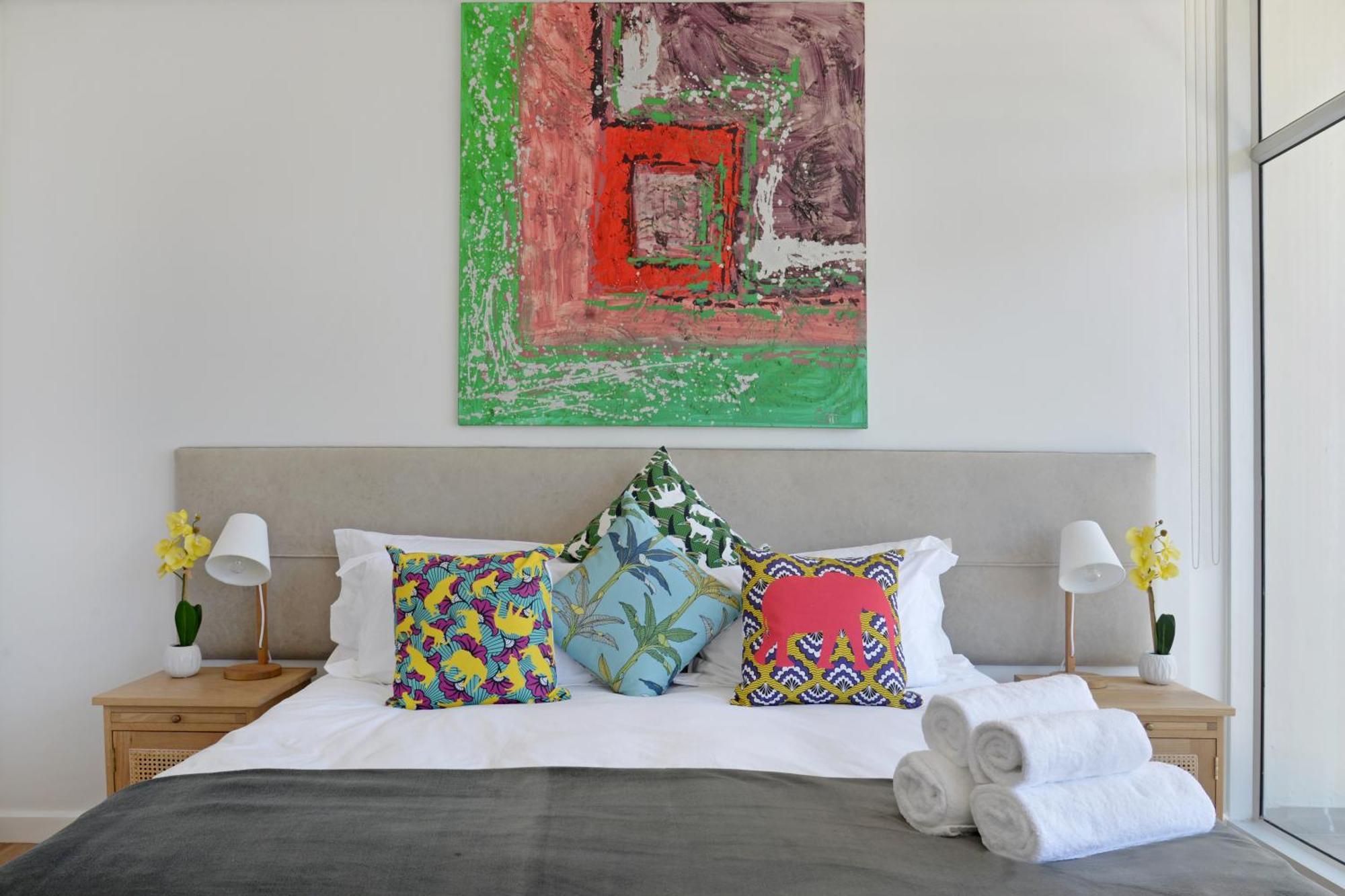 Modern Designer Penthouse With Panoramic Views Amanda *