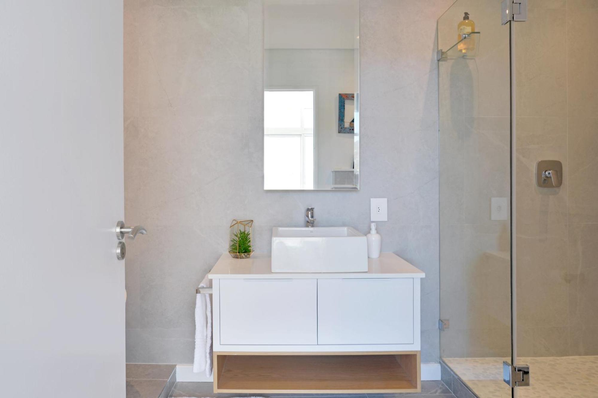 Modern Designer Penthouse With Panoramic Views Amanda Le Cap
