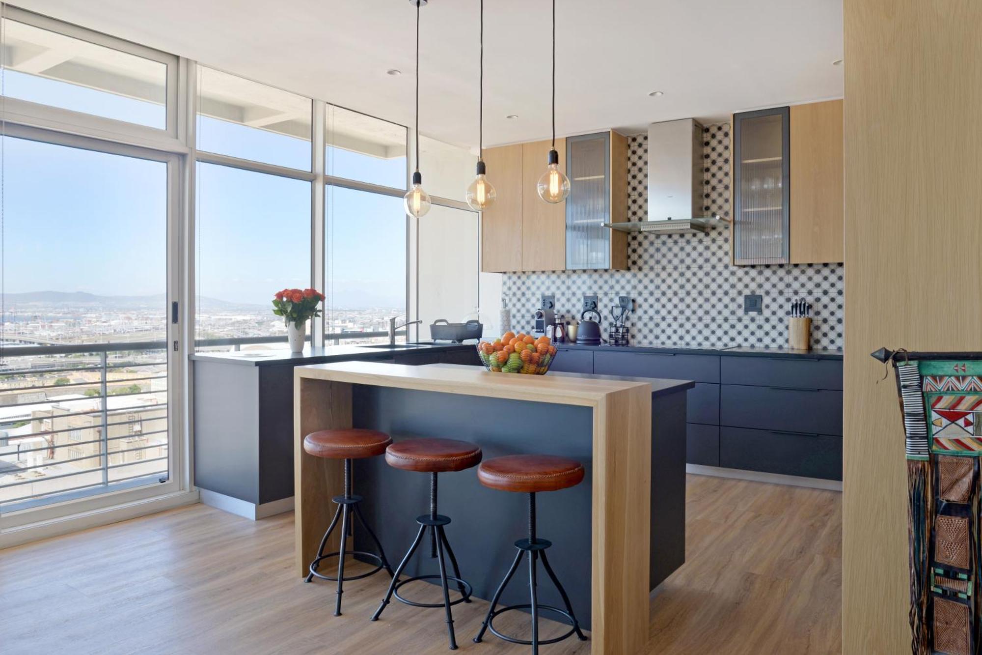 Modern Designer Penthouse With Panoramic Views Amanda Appartement
